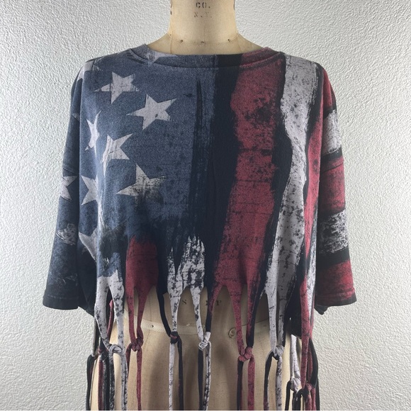 ODM l XL Black Flag Stars Stripes Knotted Fringe Festival Boho Crop Top T-Shirt - Picture 2 of 14